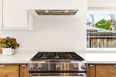 10419 Yorkford Drive, Dallas, TX 75238 - Photo 9