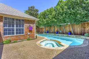 6305 Courtland Dr, Plano, TX 75093 - Photo 7