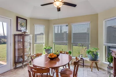 9209 Hunters Court, White Settlement, TX 76108 - Photo 9