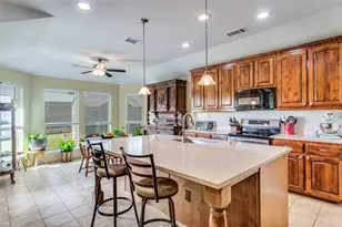 9209 Hunters Ct, White Settlement, TX 76108 - Photo 13