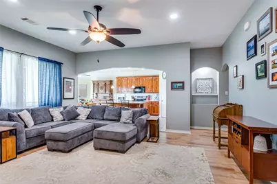 9209 Hunters Court, White Settlement, TX 76108 - Photo 5