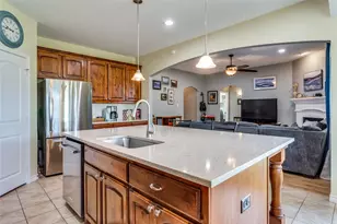 9209 Hunters Ct, White Settlement, TX 76108 - Photo 11