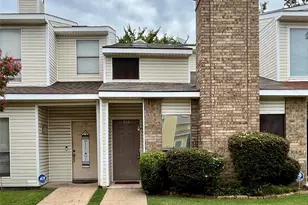 564 Josephine St, Dallas, TX 75246 - Photo 1