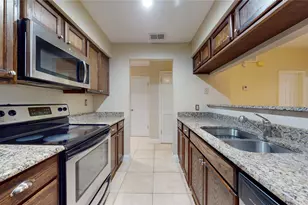 564 Josephine St, Dallas, TX 75246 - Photo 9