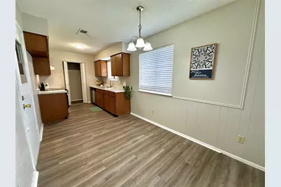 110 Glen Rose Avenue, Cleburne, TX 76033 - Photo 3