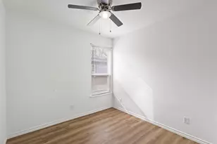 3831 Opal Ave, Dallas, TX 75216 - Photo 13