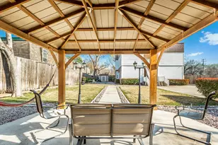 4719 Junius St, Dallas, TX 75246 - Photo 39