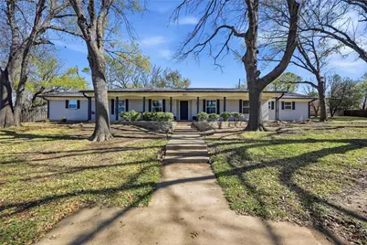 1507 Greenbrier, Sherman, TX 75092 - Photo 1