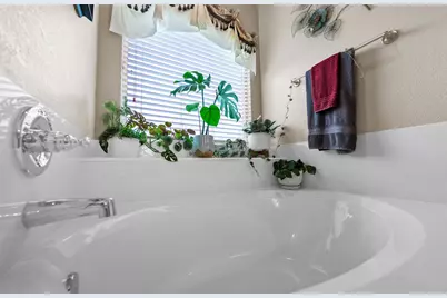 108 Lauren Court, Joshua, TX 76058 - Photo 29