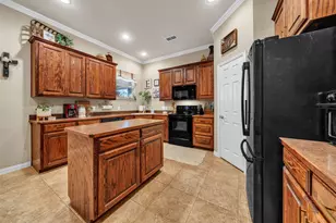 108 Lauren Court, Joshua, TX 76058 - Photo 9