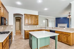 1710 Almond Dr, Mansfield, TX 76063 - Photo 11