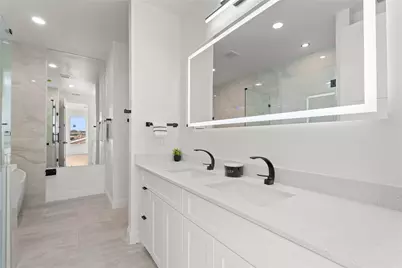 5204 Gibson Drive, The Colony, TX 75056 - Photo 11