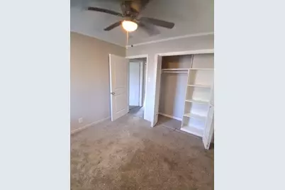 3717 Cranston Court E, Irving, TX 75062 - Photo 17