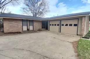 3717 Cranston Ct E, Irving, TX 75062 - Photo 1