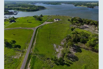 330 Lakewood Lane, Honey Grove, TX 75446 - Photo 9