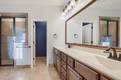 5035 Venecia Way, Grand Prairie, TX 75052 - Photo 9