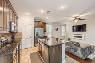 5035 Venecia Way, Grand Prairie, TX 75052 - Photo 5