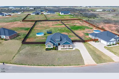 240 Newhouse Dr, Abilene, TX 79606 - Photo 3