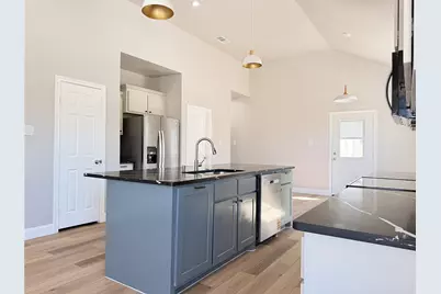 2225 College Street, Greenville, TX 75407 - Photo 15