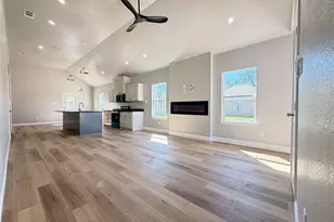 2225 College St, Greenville, TX 75407 - Photo 11