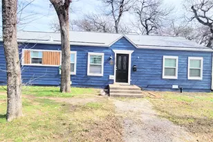 2020 Bluebonnet Dr, Fort Worth, TX 76111 - Photo 1