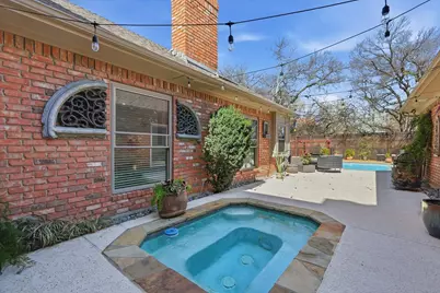 14917 Oaks North Drive, Addison, TX 75254 - Photo 21