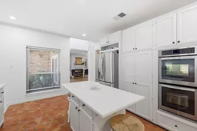 14917 Oaks North Drive, Addison, TX 75254 - Photo 9