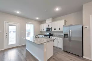 7069 Cypress Dr, Richland Hills, TX 76118 - Photo 3