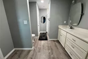 902 W Avenue D, Midlothian, TX 76065 - Photo 5