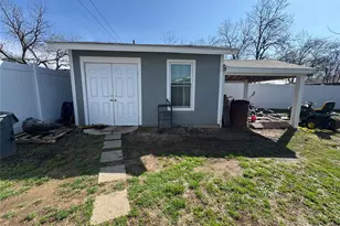 902 W Avenue D, Midlothian, TX 76065 - Photo 19