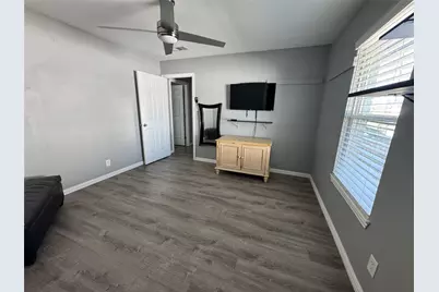 902 W Avenue D, Midlothian, TX 76065 - Photo 11