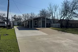 902 W Avenue D, Midlothian, TX 76065 - Photo 25