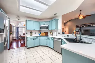 322 Allegheny Trail Ln, Garland, TX 75043 - Photo 3