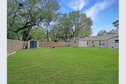 928 Lydick Lane, River Oaks, TX 76114 - Photo 3