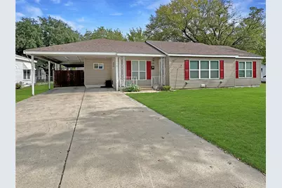 928 Lydick Lane, River Oaks, TX 76114 - Photo 1
