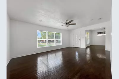 928 Lydick Lane, River Oaks, TX 76114 - Photo 7