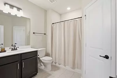 10037 Lakemont Drive, Fort Worth, TX 76131 - Photo 7