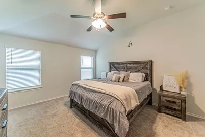 1338 Winding Hollow Drive, Grand Prairie, TX 75052 - Photo 11