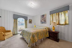 704 Castlewood Ln, Arlington, TX 76012 - Photo 21