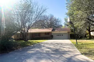 2609 Washington St, Commerce, TX 75428 - Photo 3