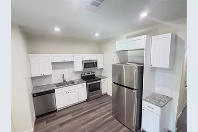 3445 Frazier Avenue, Fort Worth, TX 76110 - Photo 7