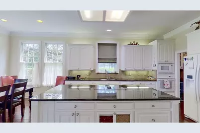 402 Half Moon Way, Runaway Bay, TX 76426 - Photo 11