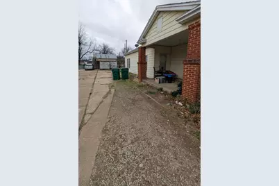 405 W Elm Street, Olney, TX 76374 - Photo 1