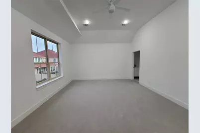 2812 Almanzor Avenue, Irving, TX 75062 - Photo 19