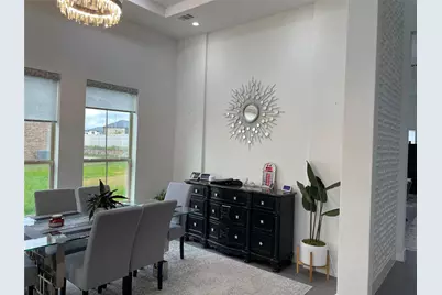 2812 Almanzor Avenue, Irving, TX 75062 - Photo 5