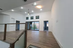 2812 Almanzor Avenue, Irving, TX 75062 - Photo 13