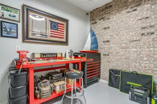 714 E 1st St, Fort Worth, TX 76102 - Photo 13