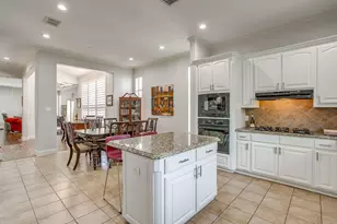 714 E 1st St, Fort Worth, TX 76102 - Photo 21