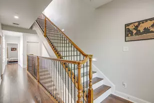 714 E 1st St, Fort Worth, TX 76102 - Photo 25