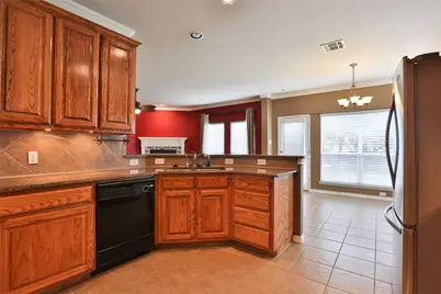 11921 Kingsville Drive, Frisco, TX 75035 - Photo 9